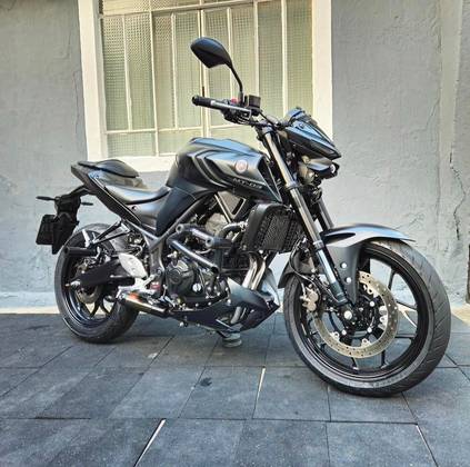 YAMAHA MT-03 ABS YAMAHA MT-03 ABS